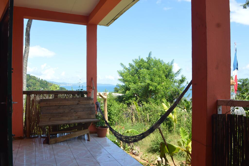 petit coin tranquille avec vue sur mer en pleine nature!!