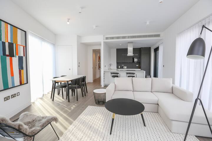 Stunning Brand New Flat in Shoreditch w/ Balcony gallery image 3