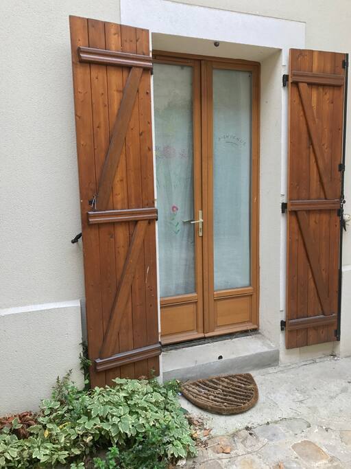 entrée indépendante