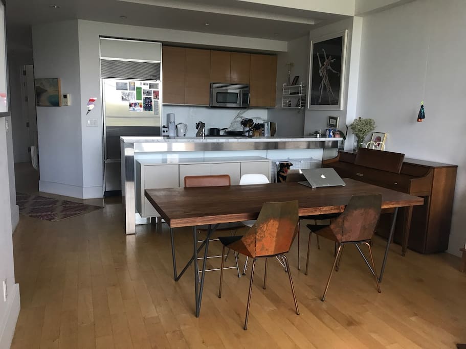 Lovely natural light, airy space
