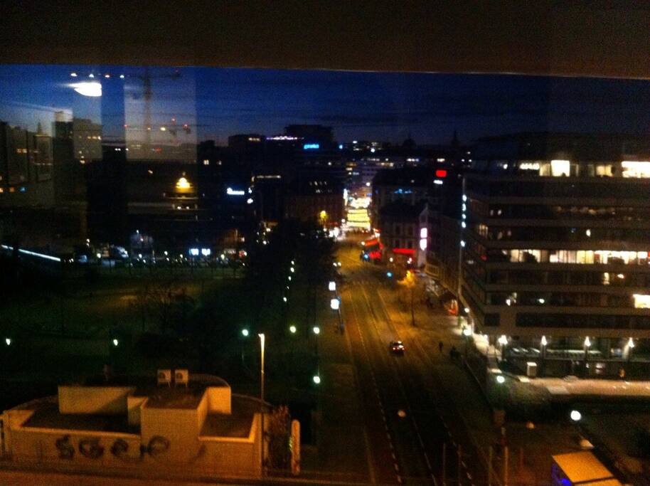 Awsame view from the 10. floor at night.
