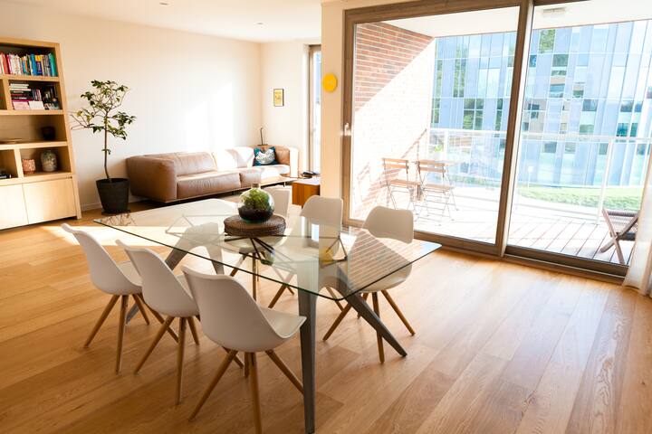 Entire home with 2 bedrooms in Ghent - Modern apartment close to Flanders Expo