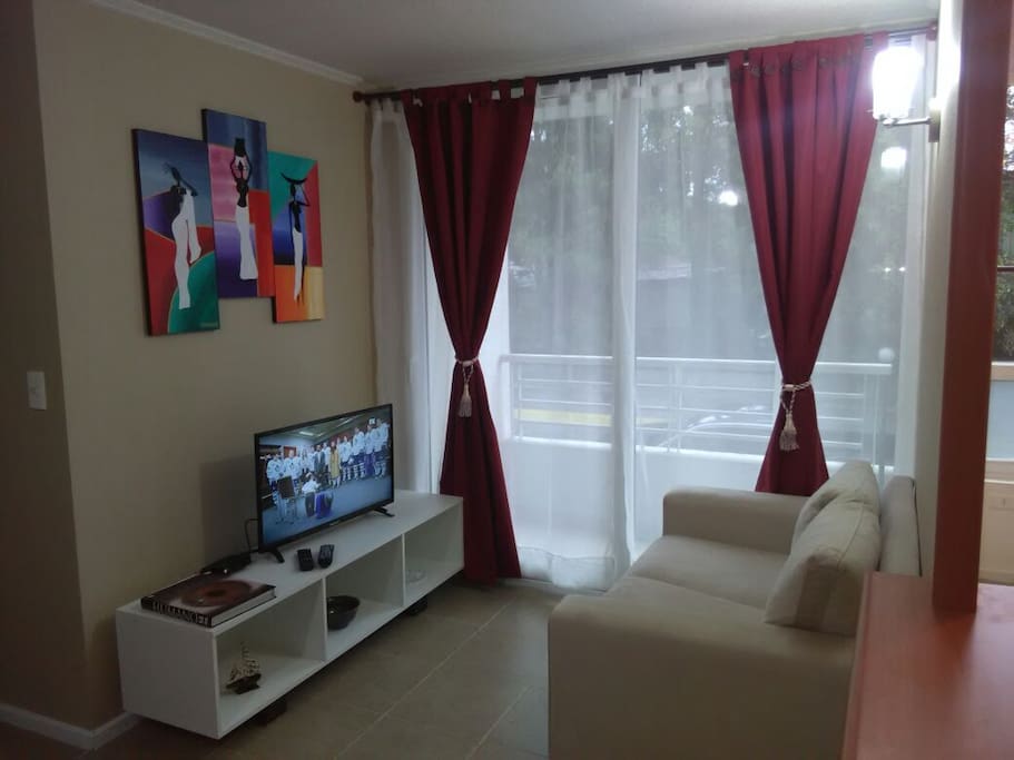 Sala de estar, con acceso a balcón