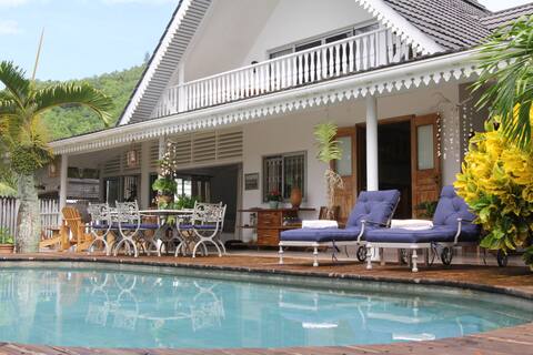 *Ti La Kaz Pool Sea view, En-suite outside showers