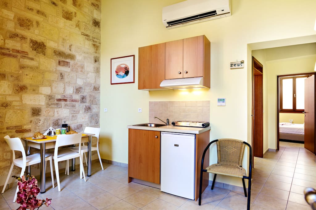 zeus kitchenette and dining area