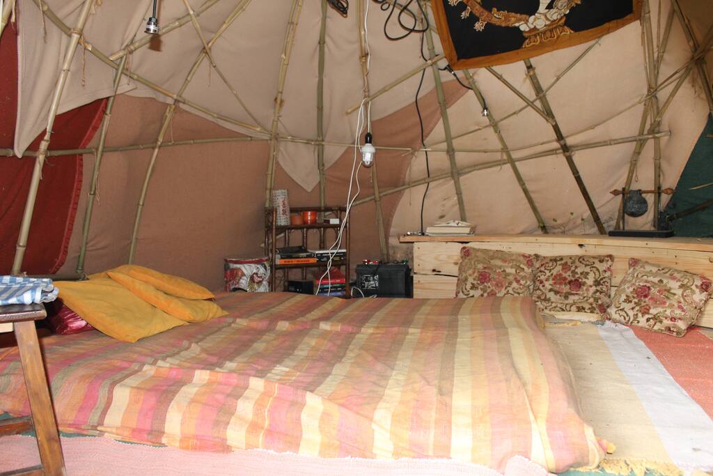 intérieur de la hutte