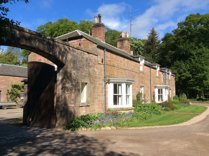 Courtyard House Cottages for Rent in Brechin, Scotland, United