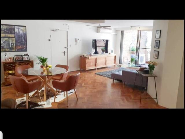 Private room in stylish apartment own Bathroom