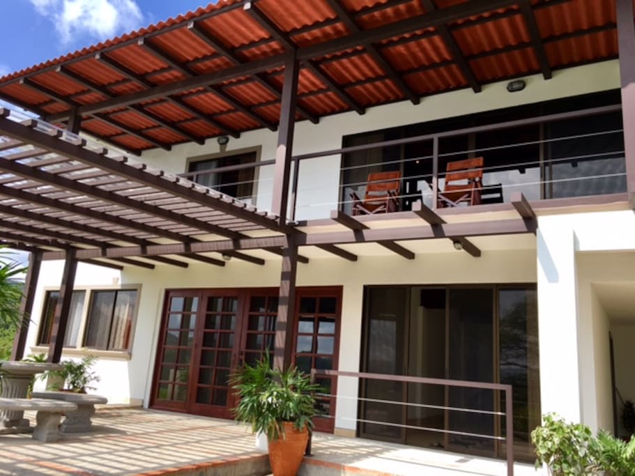 Casa Katalena. Nicely decorated home with spacious rooms on 2 levels. Main living area is on Level 2. Beautiful lake views and territorial views from every window.