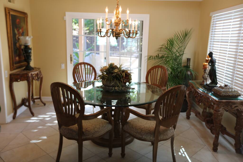formal dining room