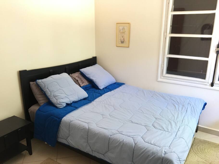 Chambre à coucher - lit double