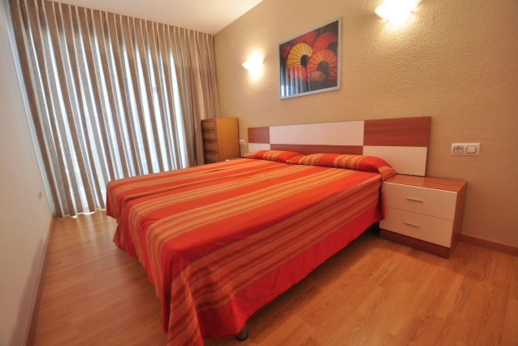 2 camas de 90 cm, colchones en perfecto estado