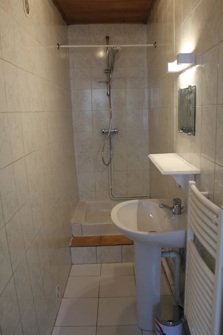 Salle de bain commune