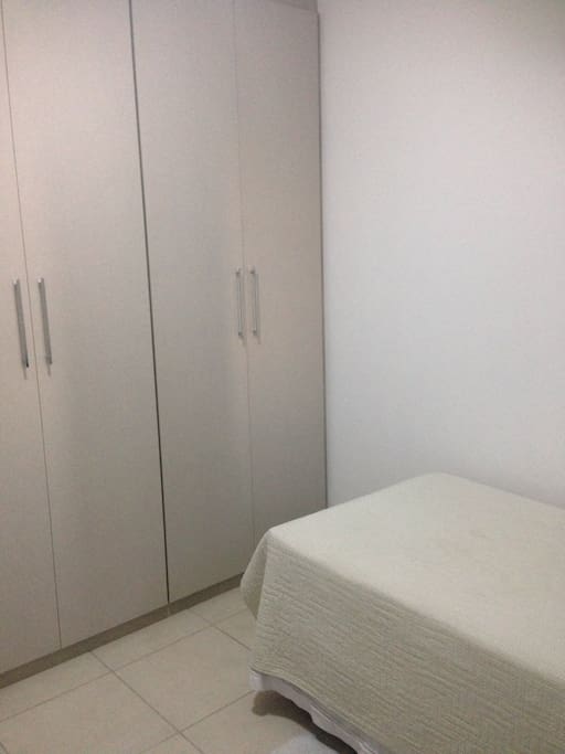 Quarto p uma pessoa