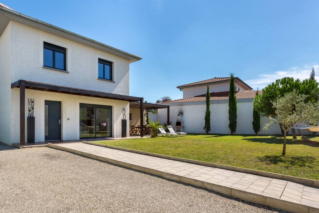 VILLA CHIC