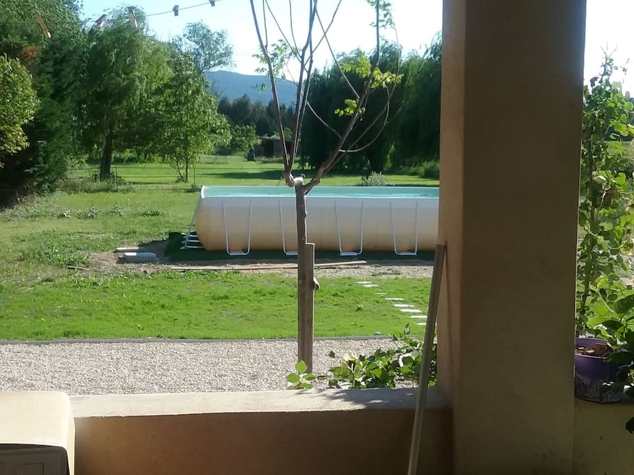 Vue de la terrasse couverte