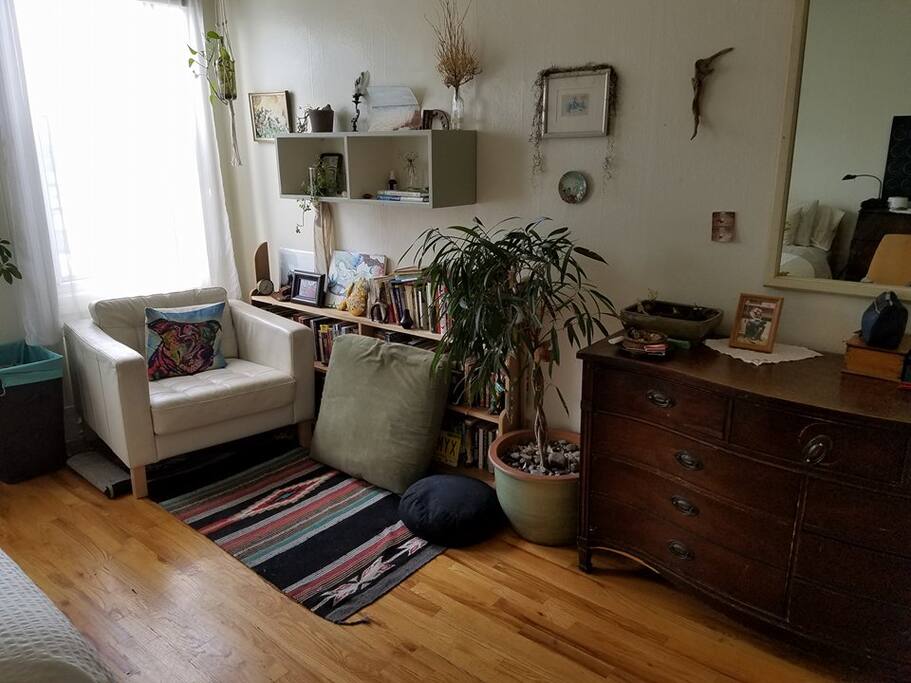 Reading Corner, Bedroom Dresser