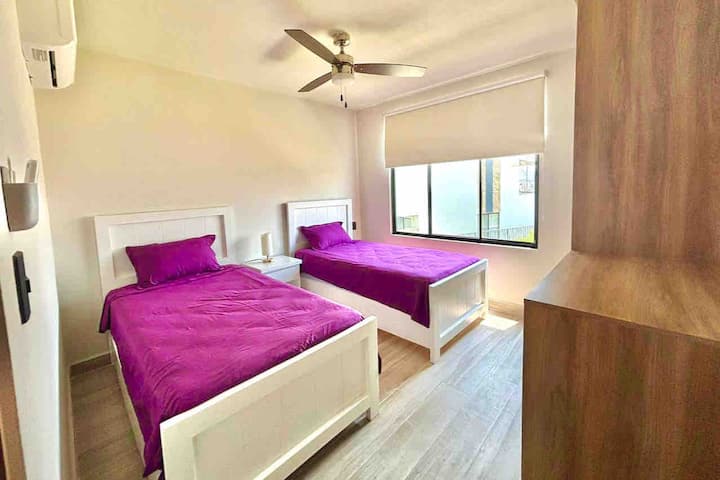 Casa Majahua bietet dir die perfekten Ruheplätze für dich und deine Gruppe. Escanso garantiert mit Verdunkelungsläden und Klimaanlage. Aber morgens willkommen in der Morelos-Sonne mit Blick auf den Pool. Warte nicht mehr!!  Live Lifestyle 