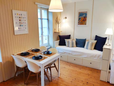 Charming beachfront studio