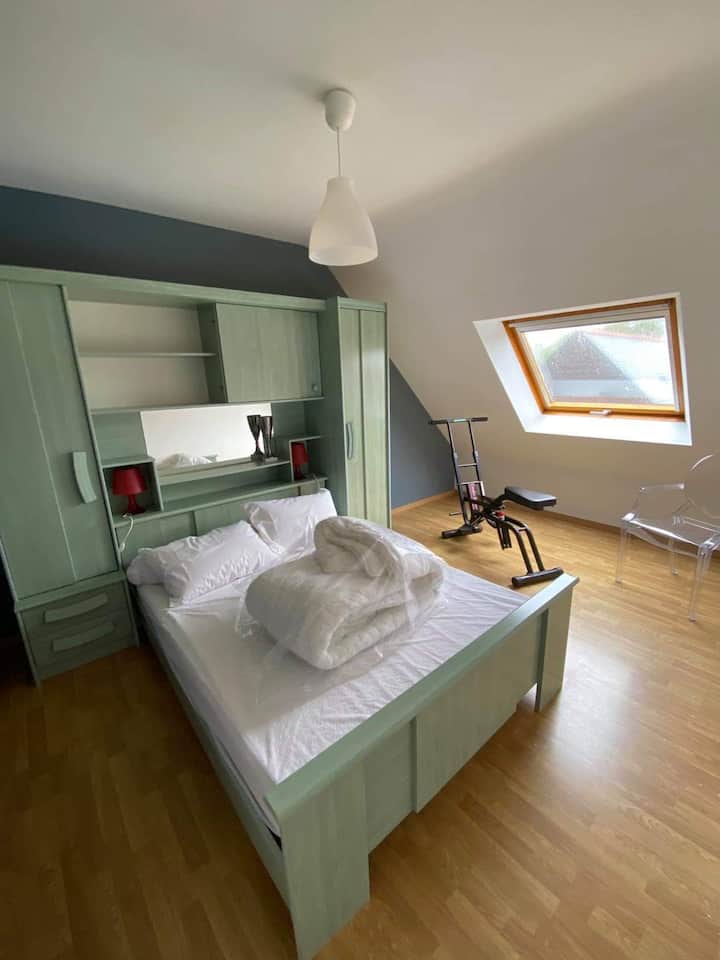 mkuu wa chumba cha juu cha nyumba