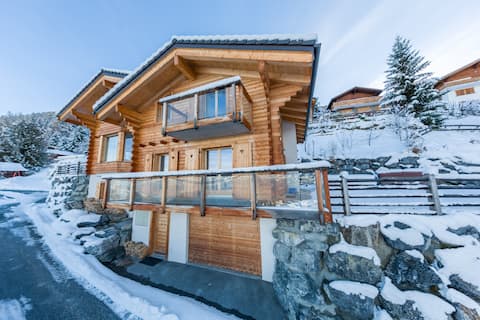 Chalet Enchanteur sauna, jacuzzi, 13pax