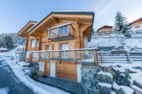 Chalet Enchanteur sauna, jacuzzi, 13pax