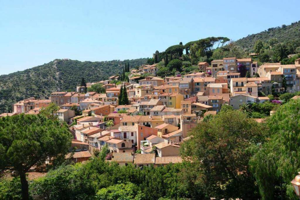 Bormes les mimosas vieux village