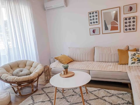 Popular Airbnb listing: 🌾Enjoy Natural and Ethnic vibe apartment in Tirana in Njësia Bashkiake Nr. 6