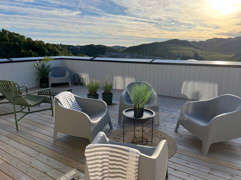 Enebolig med takterrasse, 4 soverom. til 6 pers.