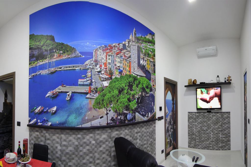 UNA VISTA DI ASSIEME DELLA HALL PORTO VENERE