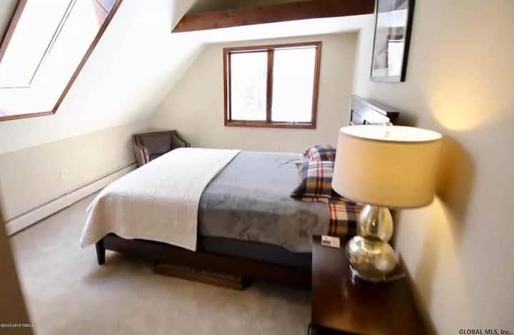 Dhoma e gjumit "Queen Size" #2