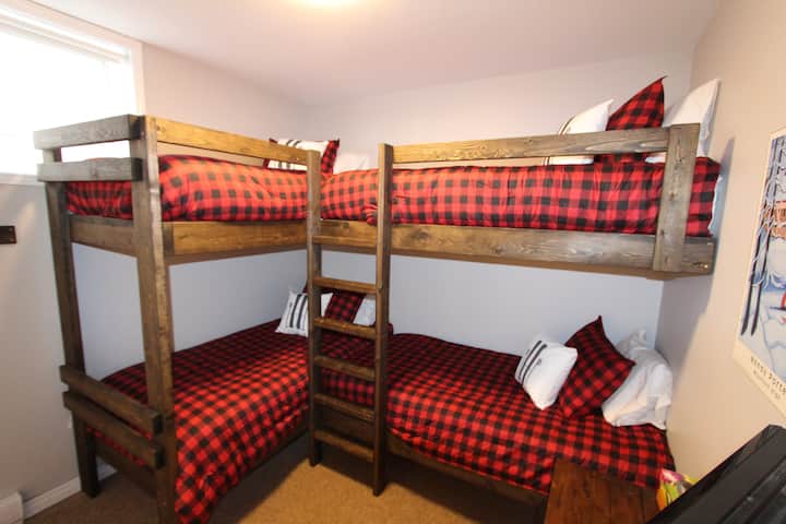 Soba na kat s 2 kreveta na kat 