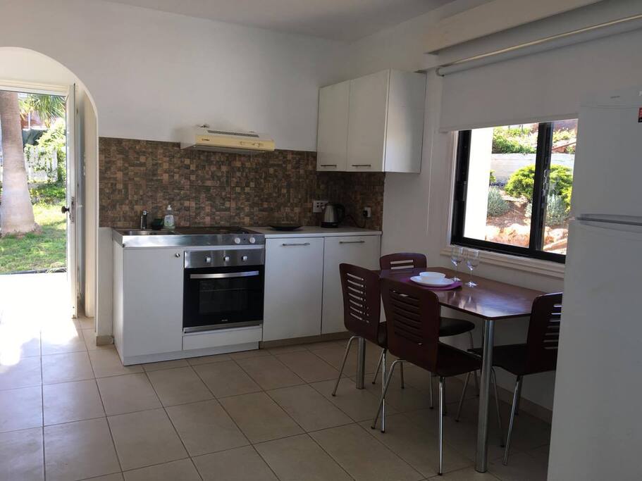 entrance-kitchen