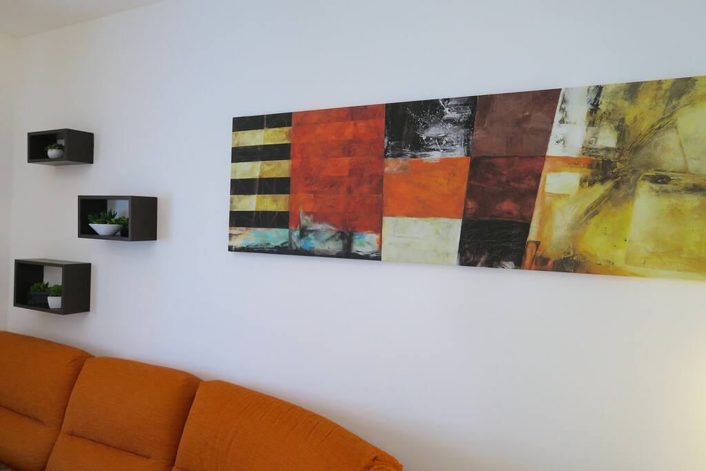 Salotto, particolare con canvas
