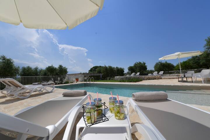 Trulli Santa Croce Luxury Holidays gallery image 3