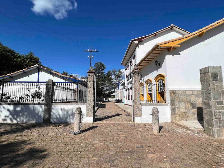 Chácara, Sítio e Rancho de temporada em Avecuia do alto, Porto Feliz / São Paulo. Aluga-se Chácara em condomínio, Salão de Jogos, Piscinas, Churrasqueiras, Forno de pizza, Campo, 5 Quantos, 7 Banheiros