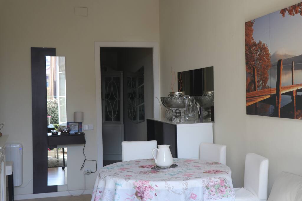 Lunch room where you can use everything you need to make your lunch or dinner.
we can give you some nutritional advice about nutrition like expert in mediterranean diet.