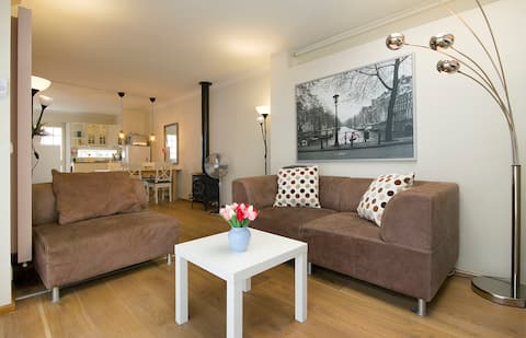 Ruime woning van 2 tot 4 gasten met gratis fietsen