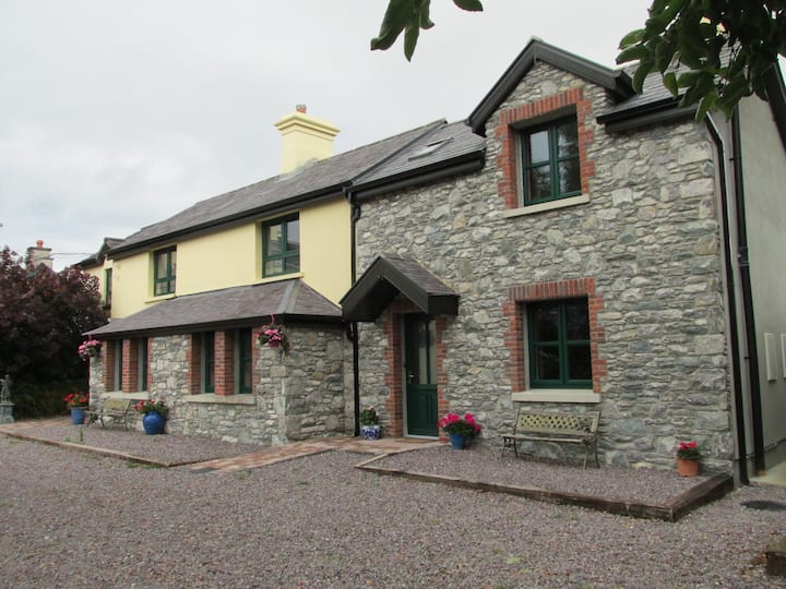 Lakeview cottage, Muckross Road, Killarney Cottages for Rent in