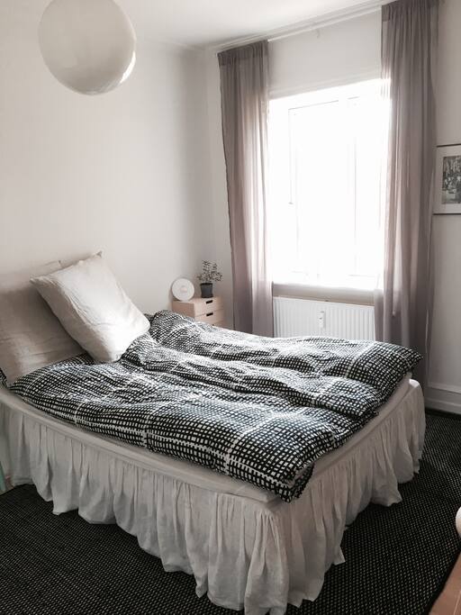Bed room