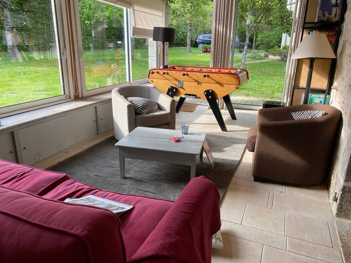Maison Familiale Avec Piscine Et Grand Jardin - Parthenay