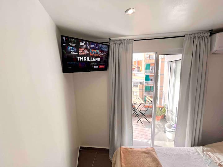 1 Estudio Nuevo Con Terraza Frente Al Metro Bcn St - Sant Joan Despí