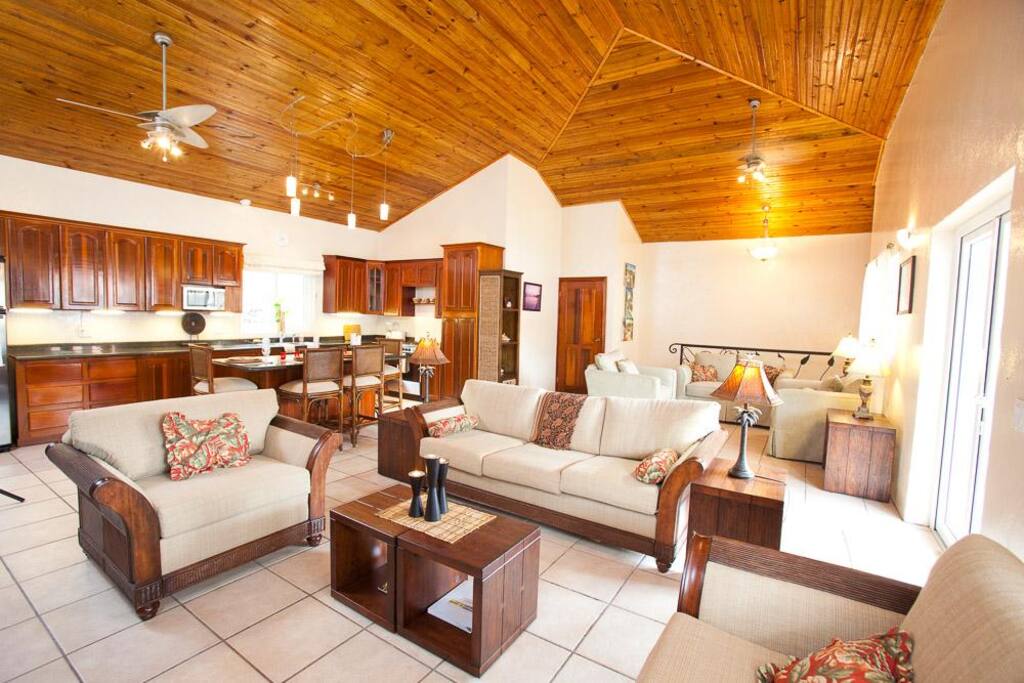 Interior features a huge grea