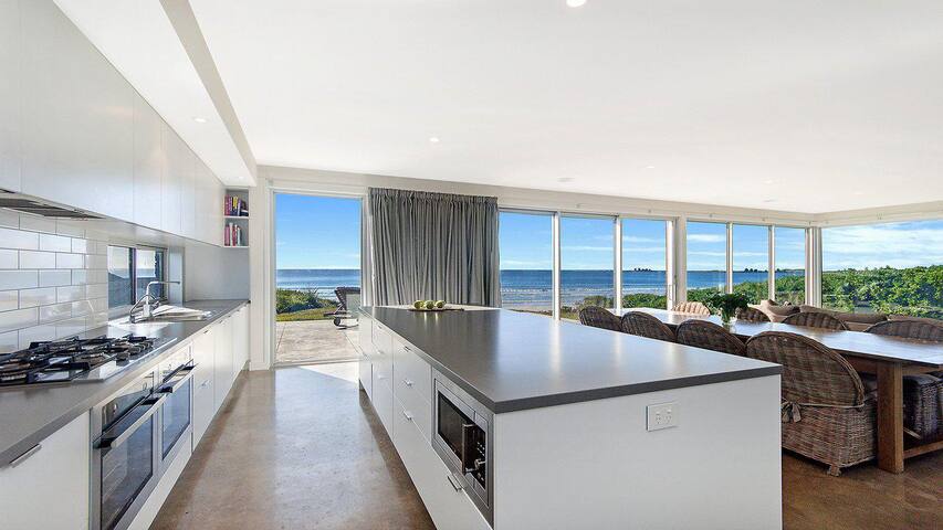 Saltwater Lodge gallery image 4