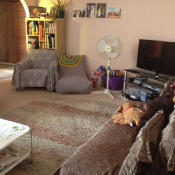Lounge - shared