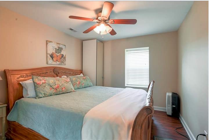 Furnished Home On Beautiful Lake Wylie. - Lake Wylie, SC