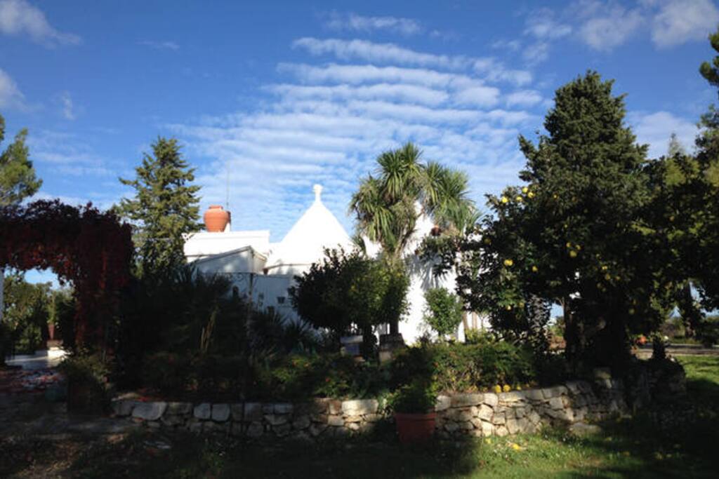Trulli e giardini