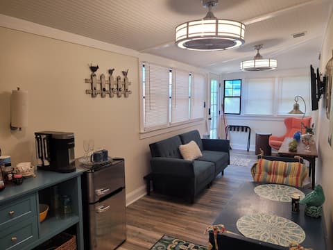 Successful Airbnb property: Grateful Cottage Nature & Peaceful Unit B in Savannah