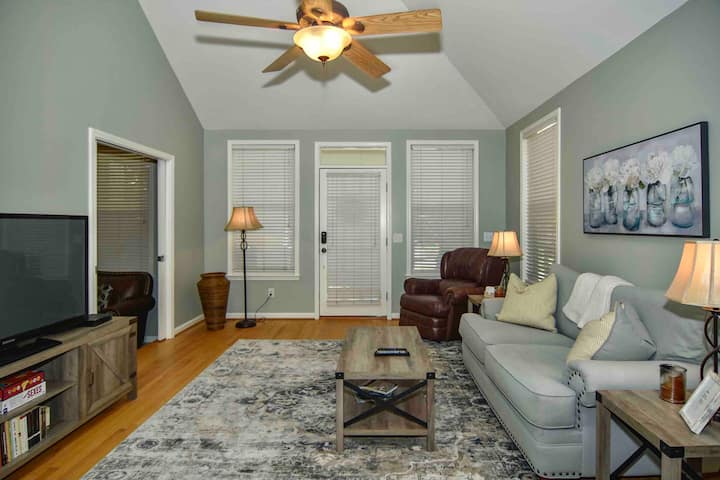 Rosewood Bungalow - Close To Wb Stadium, Ft. Jax - Columbia, SC