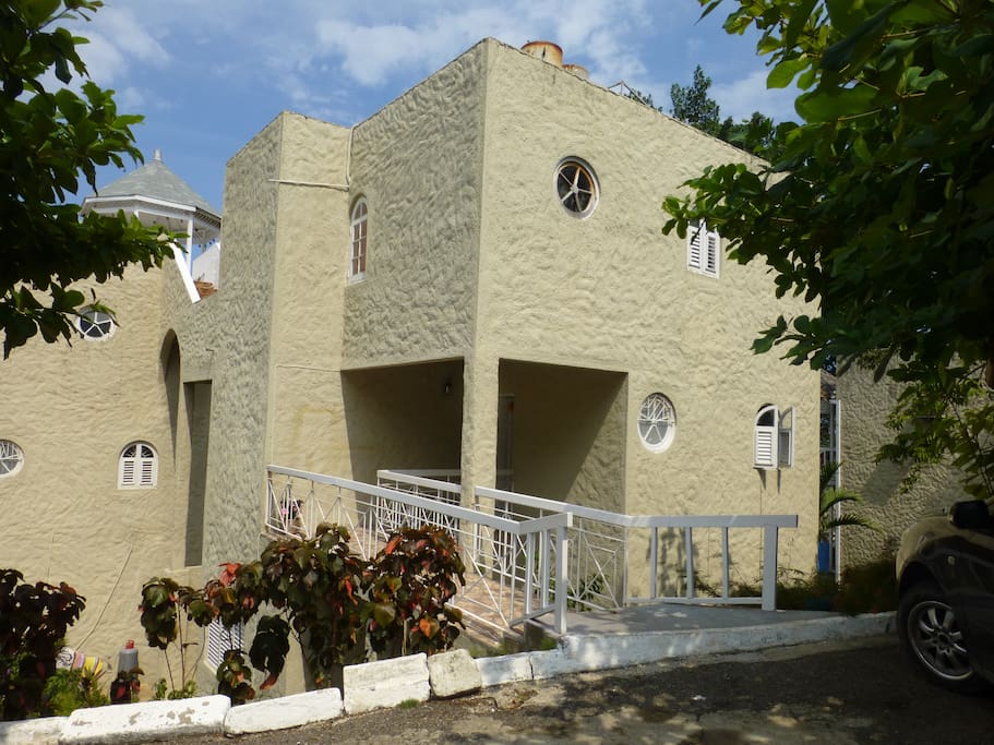 This is the front of the condo.